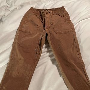 American Eagle AE High Waisted Jegging Jogger 6Short